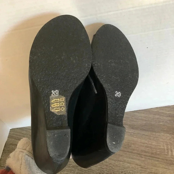 Locale Wedge  Leather Sandals - Picture 6 of 12